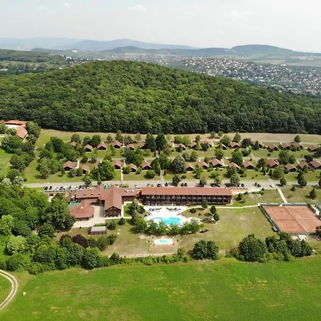 Petnehazy Budapest