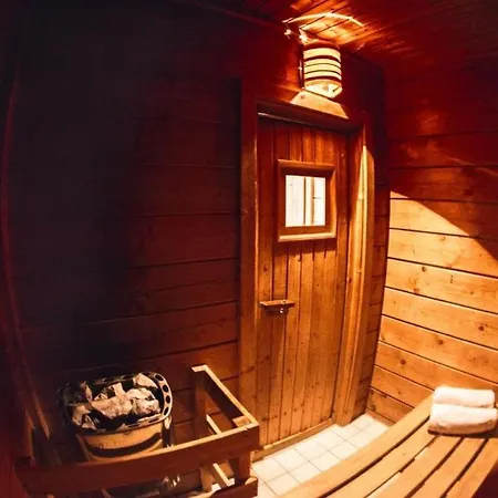 Hotel Petnehazy 3*