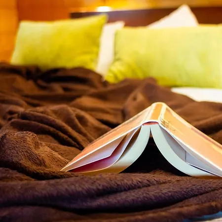 Hotel Petnehazy 3*